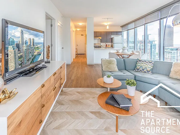 345 Dnp East Wacker Dr #STUDIO — Photo 3