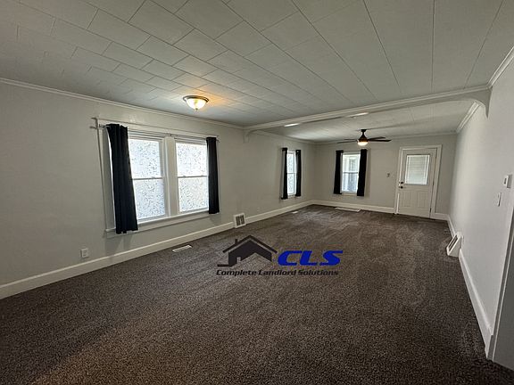 Living Room/ Dining Room