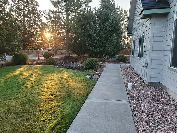 walkway from garage to front porch