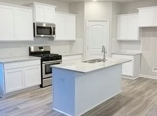 1114 Foxtail Dr, Baton Rouge, LA 70820