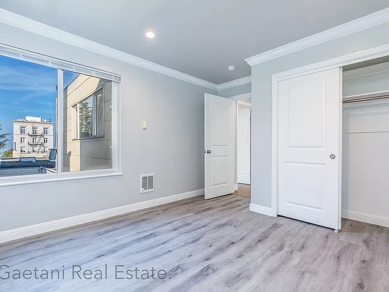 2266 Washington St #341R — Photo 8