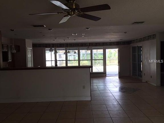 4th image of 1290 Babcock Ave