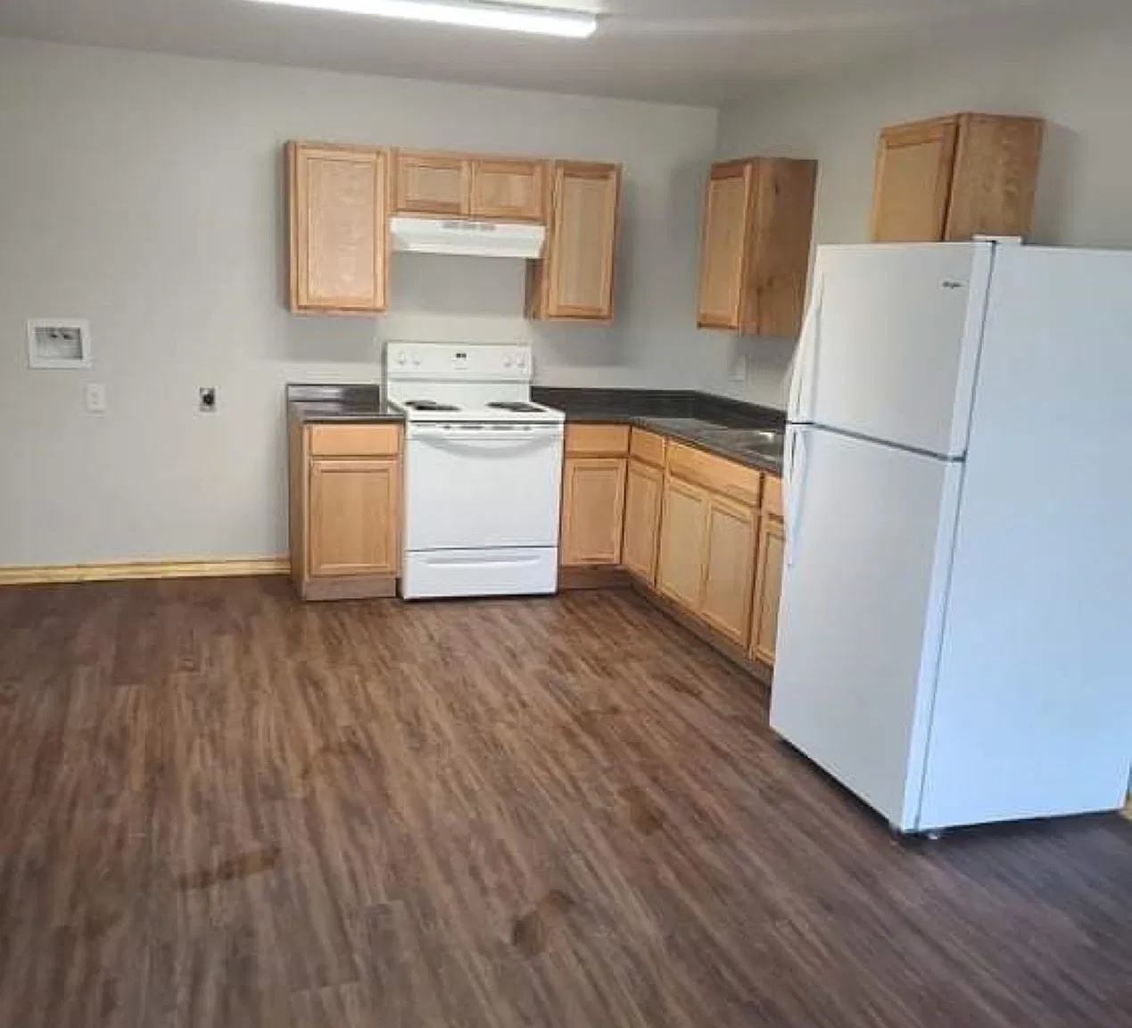 817 Ford Street — Photo 3