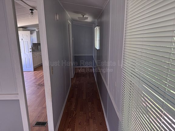 5th image of 1473 Brooksouth Dr