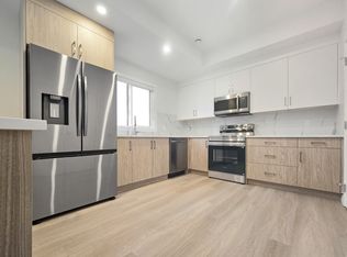 6123 33rd Ave NW #1, Calgary, AB T3B1K6