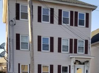 4 Joiners Ct, Lowell, MA 01852