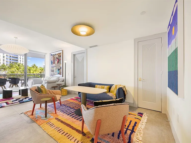 5875 Collins Ave #503 — Photo 3