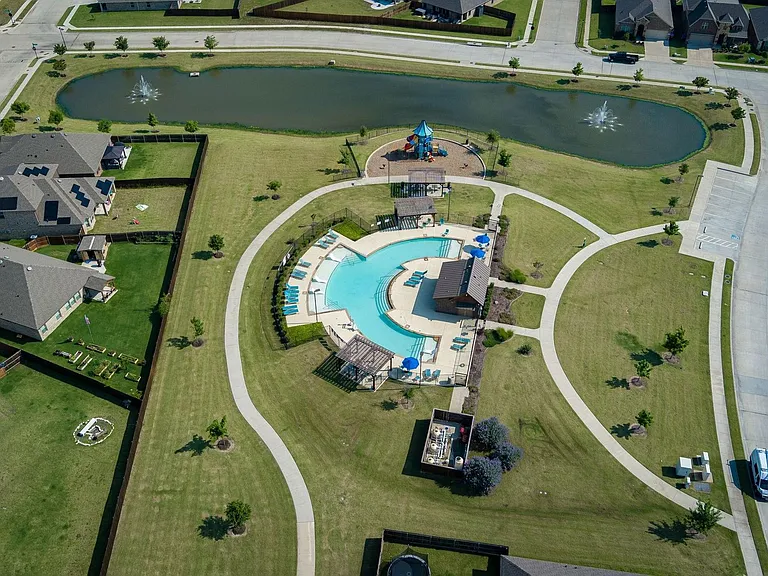 3136 Overlook Dr — Photo 23