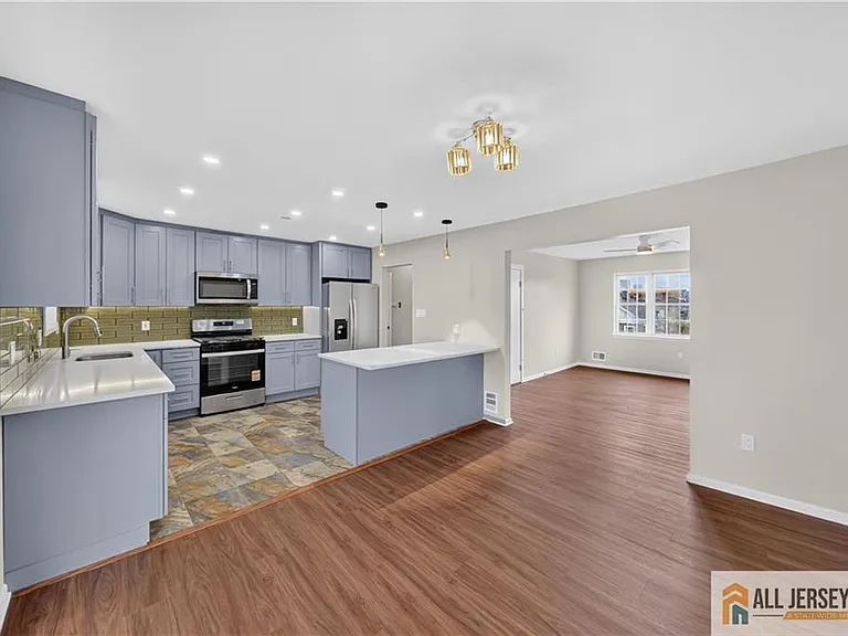 19 Harris St — Photo 3