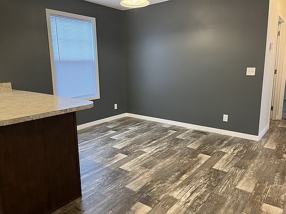 2nd image of 1132 Hunters Glen Blvd #372