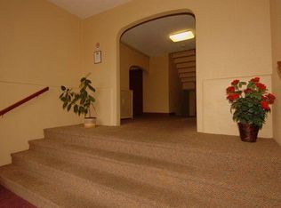99 S Grove St APT 1F, Valley Stream, NY 11580