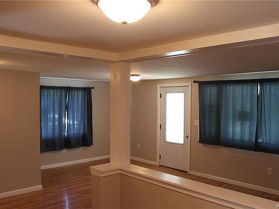 5th image of 35 Lake Ave