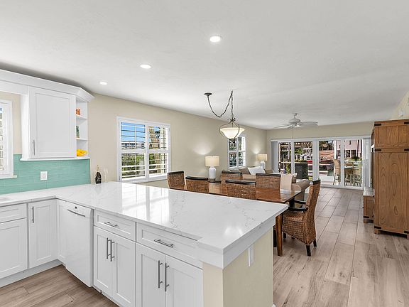 3rd image of 860 Panama Ct Unit 101
