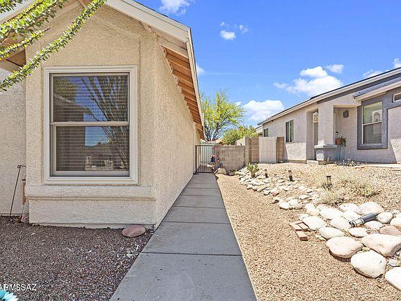 3rd image of 3605 W AVENIDA DEL MAR --