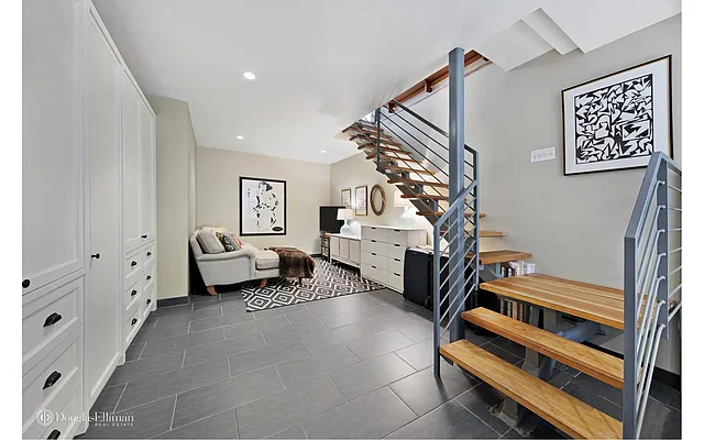 Rented by Douglas Elliman | media 29