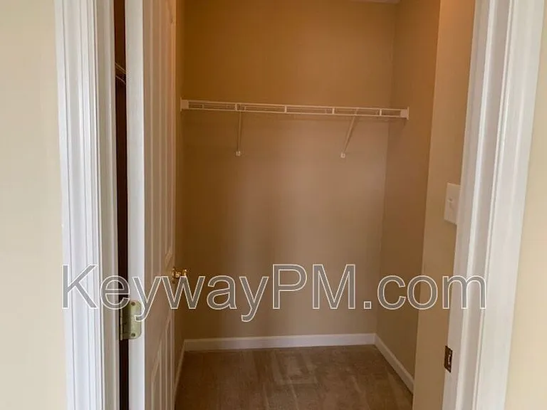 4890 Somerset Dr — Photo 15