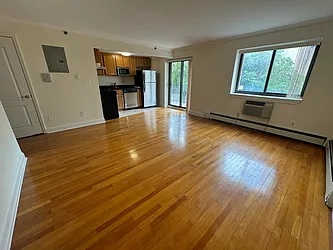 Rented by REALTY QUEST NEW YORK INC