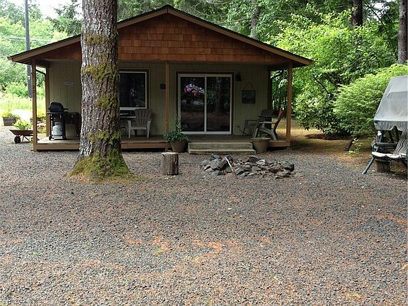 2nd image of 221 N Mount Christie Dr