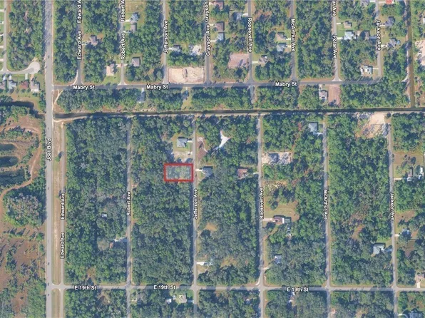 1915 Jefferson Ave, Lehigh Acres, FL 33972