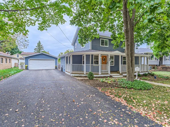 626 Ohio Ave, St Charles, IL 60174