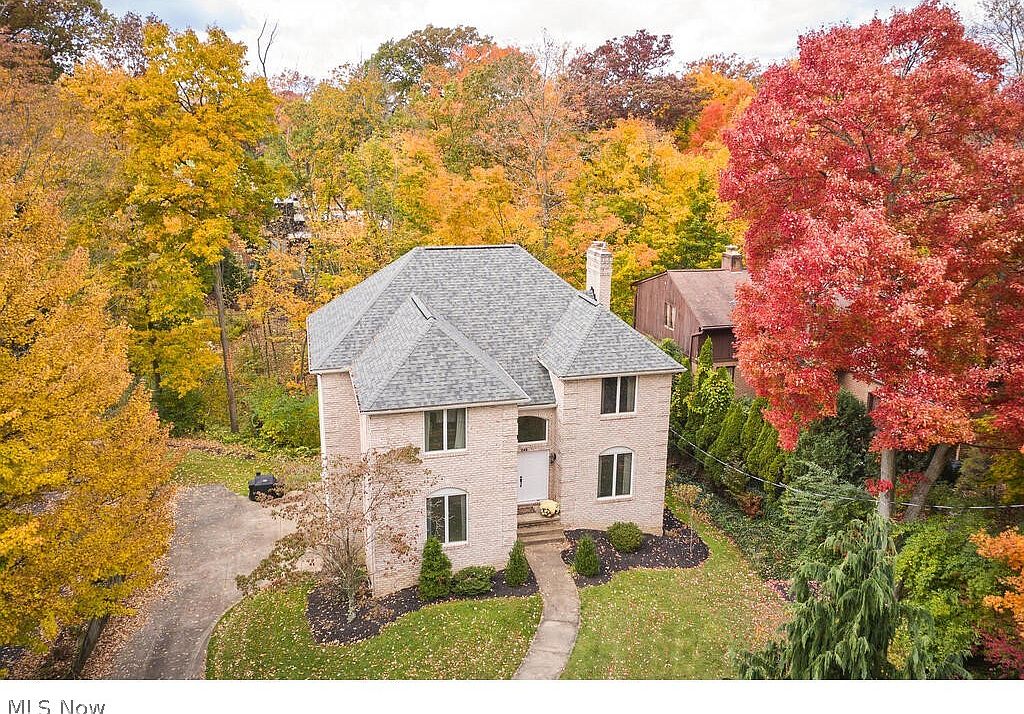 248 Sand Run Rd, Akron, OH 44313 Zillow