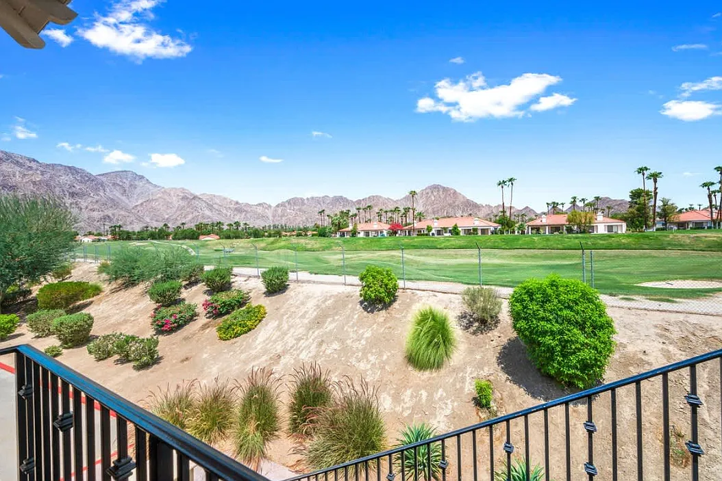 1 bed, 678 sqft, $2,700 — Photo 3