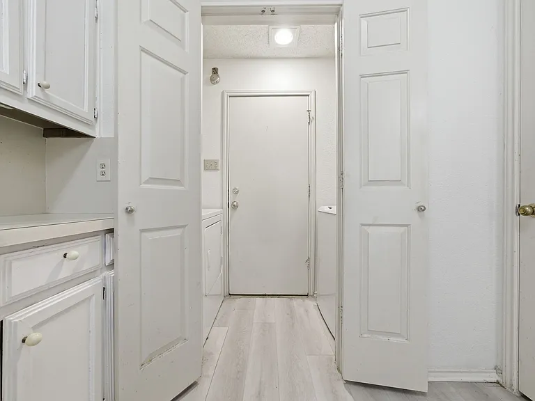 2103 Overview Ln — Photo 13
