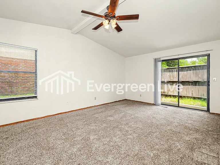 6877 Charlesgate Rd — Photo 8