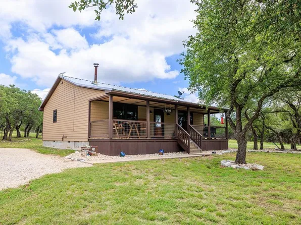 221 Coyote Trl, Harper, TX 78631