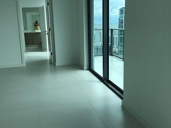 5th image of 501 NE 31st St Unit 3609