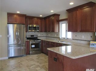 43 Montgomery Ave, Oceanside, NY 11572