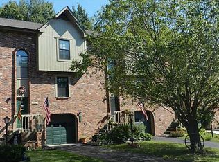 621 Sunset Cir, Cranberry Township, PA