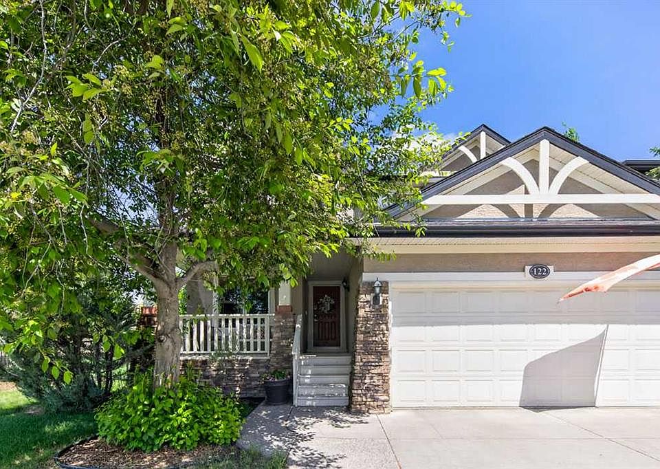 1st image of 122 Discovery Ridge Way SW