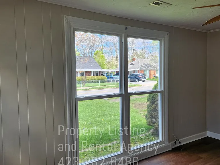 322 Cherokee Village Dr — Photo 5