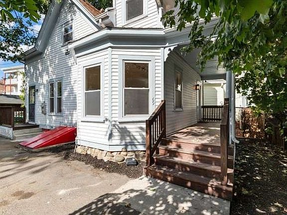 2nd image of 69 Franklin St