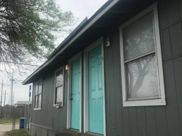 8125 Airlift Ave APT 5, San Antonio, TX 78227