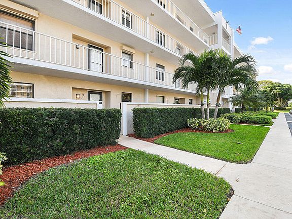 2nd image of 300 N Highway A1A #102i
