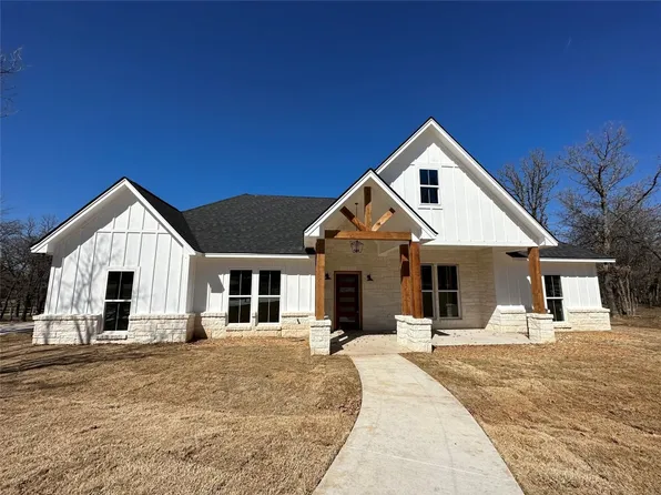 301 Arborview Dr, Weatherford, TX 76088