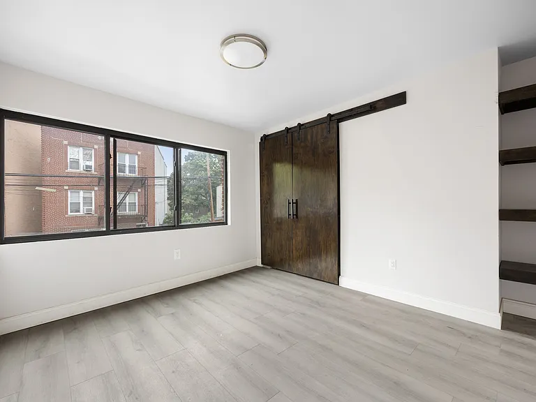 1731 Unionport Rd #3 — Photo 3