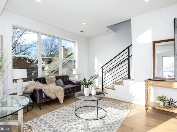1018 Bryant St NE #6, Washington, DC 20018