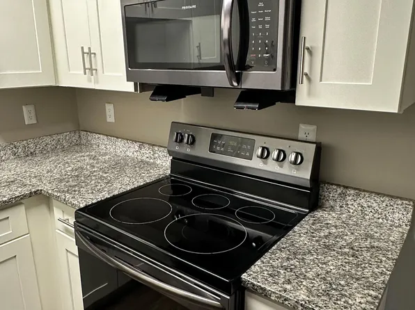 Bell View at Northshore Apartments