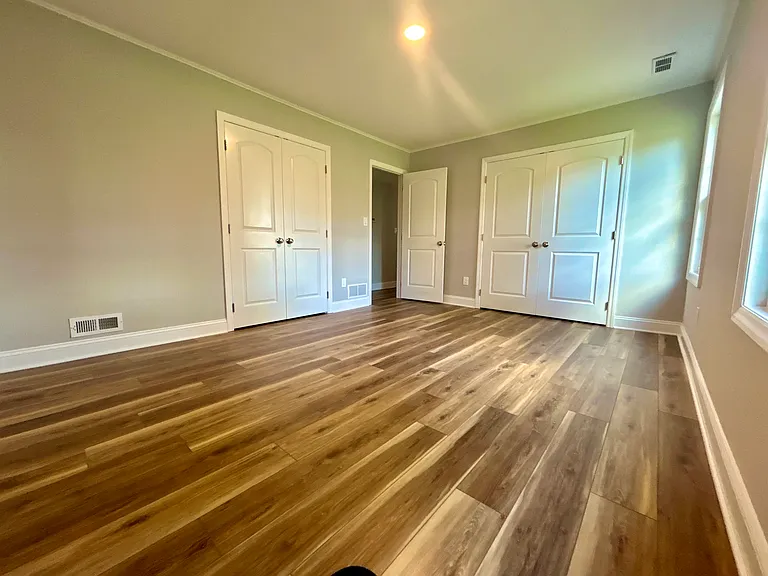 17 Londonderry Dr — Photo 17
