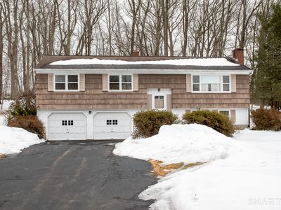 41 Longfellow Road, Shelton, CT, 06484