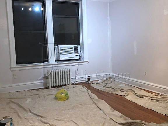 4th image of 2808 35th St #9