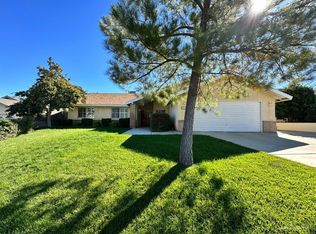 1074 Hickory Ave, Tehachapi, CA 93561