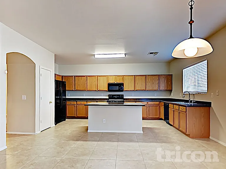 23664 W Pecan Rd — Photo 7