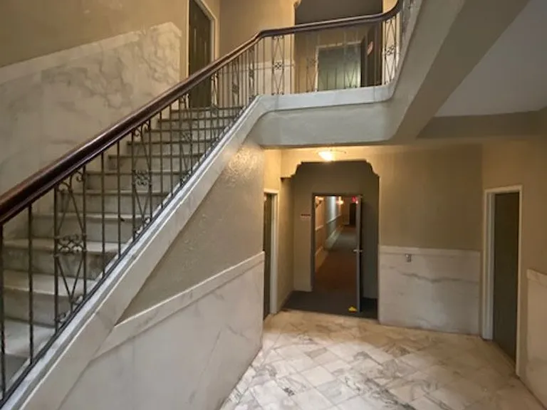 705 Piedmont Ave NE — Photo 3