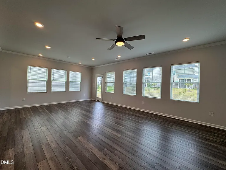 375 Garden Vine Trl — Photo 15