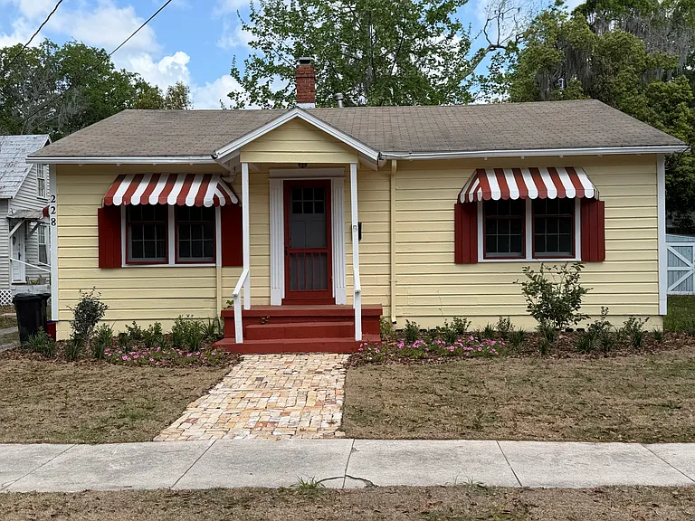 228 NW 4th Ave — Photo 20