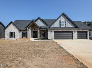 4843 Old Niles Ferry Rd, Maryville, TN 37801